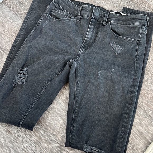 Zara Slim Distressed Black Skinny Midrise - Picture 3 of 7